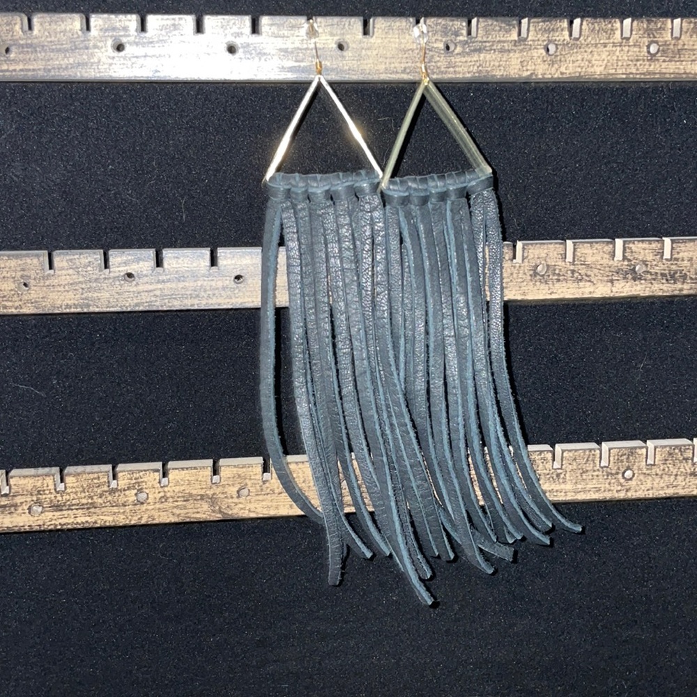 Never worn fringe earrings